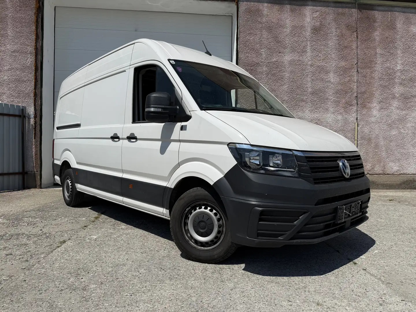 Volkswagen Crafter 30 Kasten MR L3H3 2,0-I-TDI Entry - 2