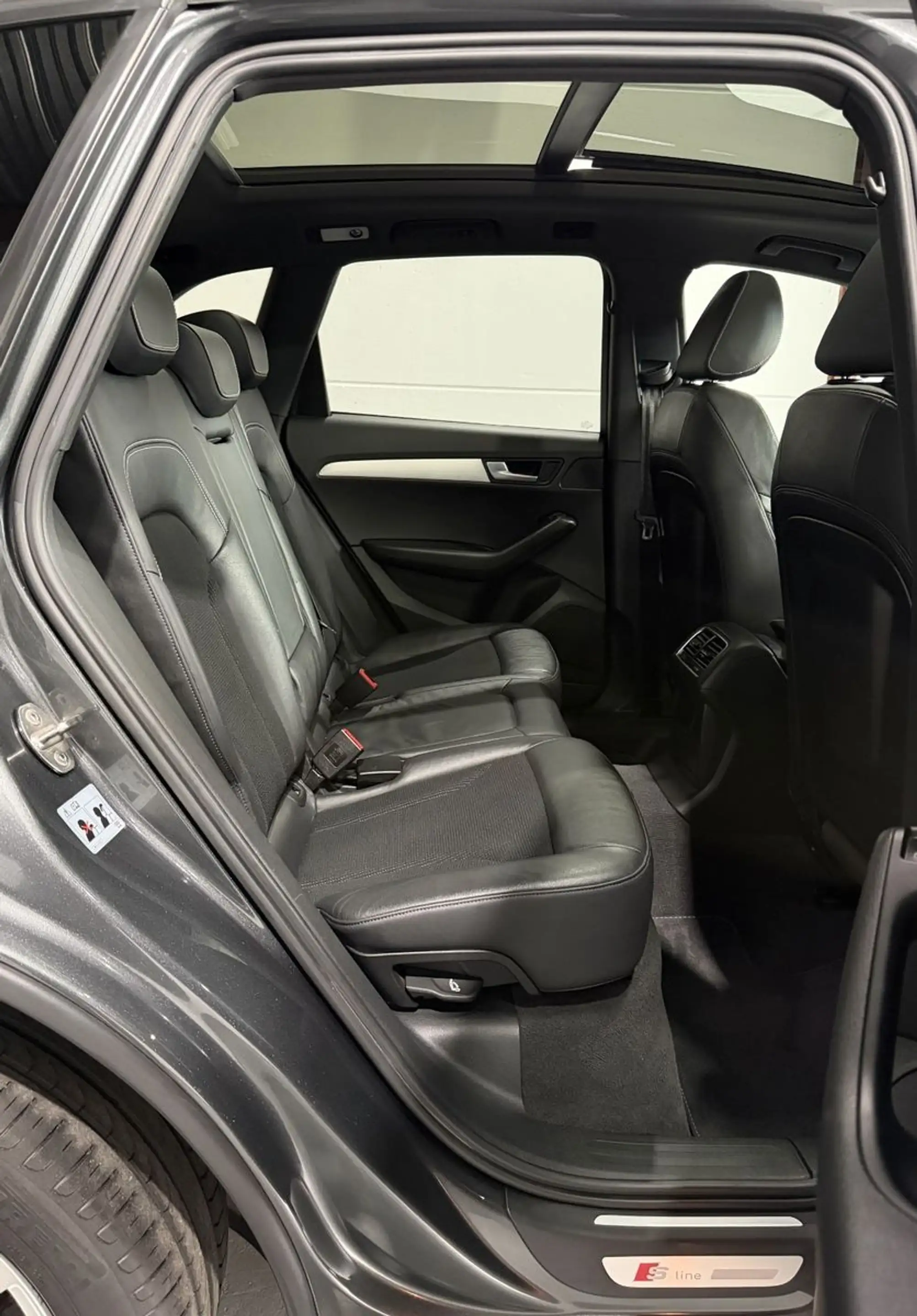 Audi Q5 2.0 TFSI Quattro 2x S-Line Pano*Navi*Temp*PDC — photo 13