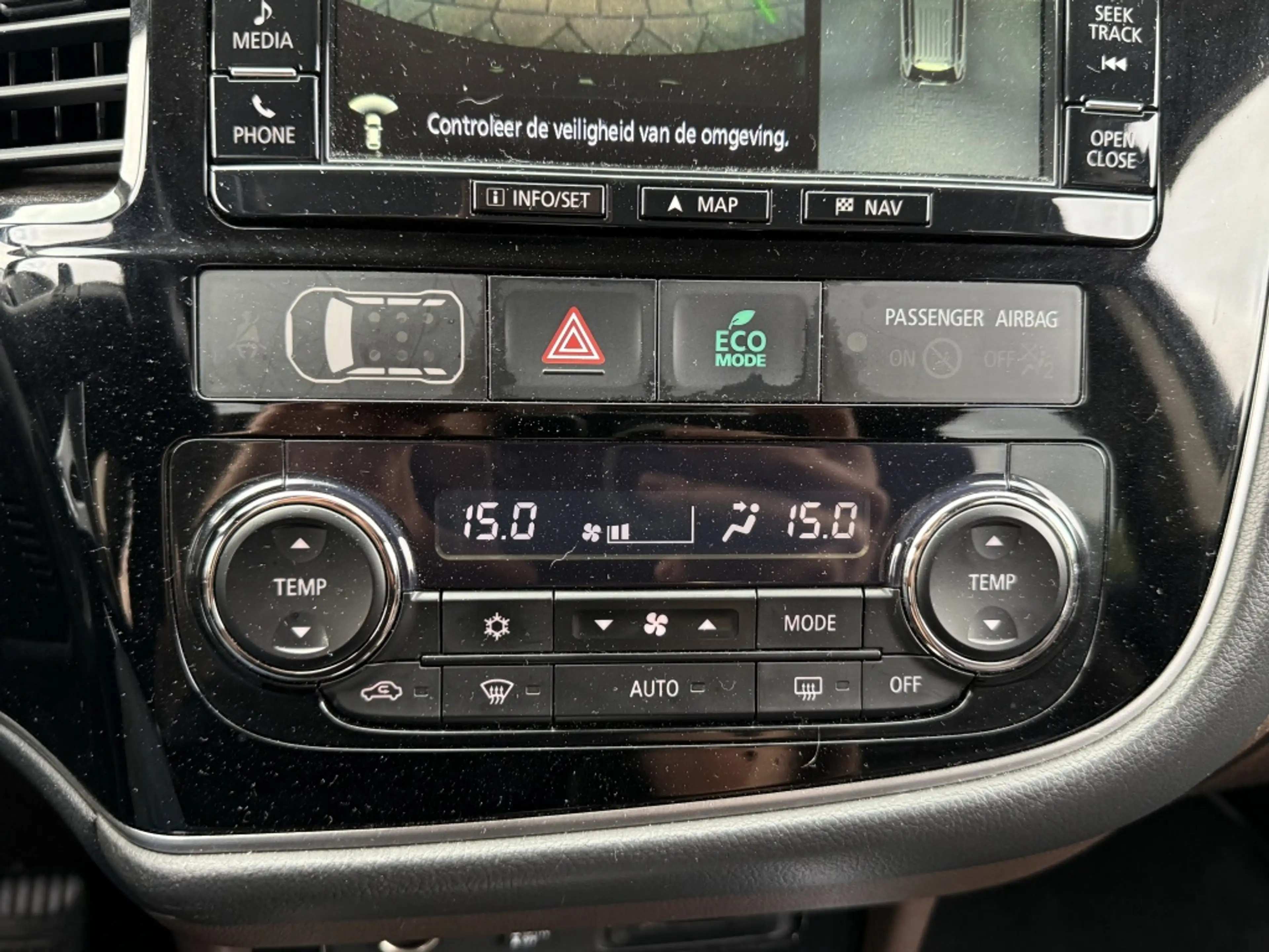 Mitsubishi Outlander 2.0 PHEV Instyle Hybride Full options NL Auto!! — photo 12