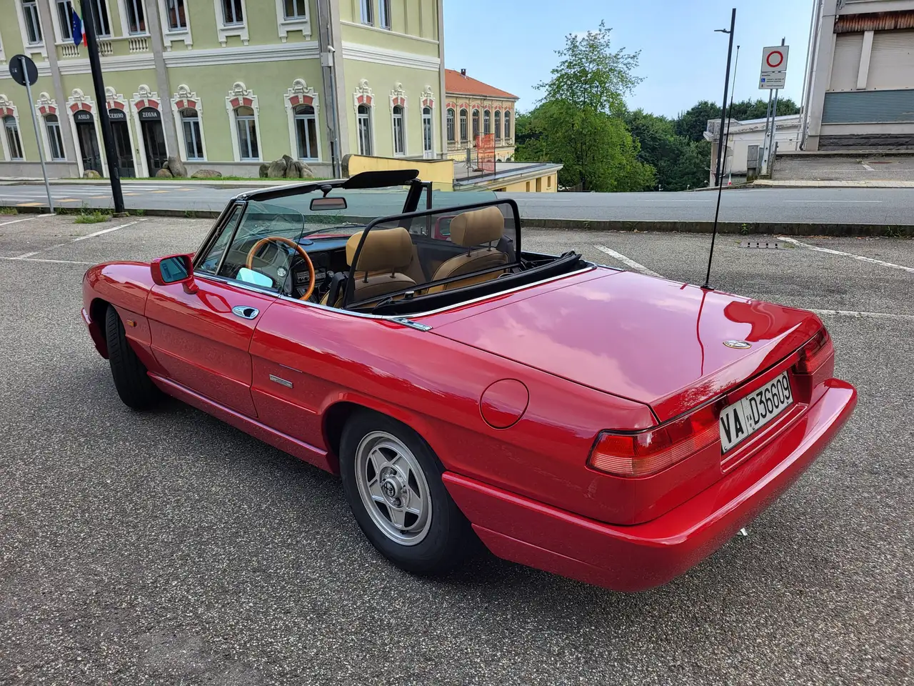 Alfa Romeo DUETTO SPIDER, foto 2