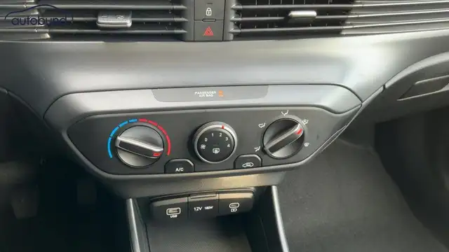Hyundai I20 view 13
