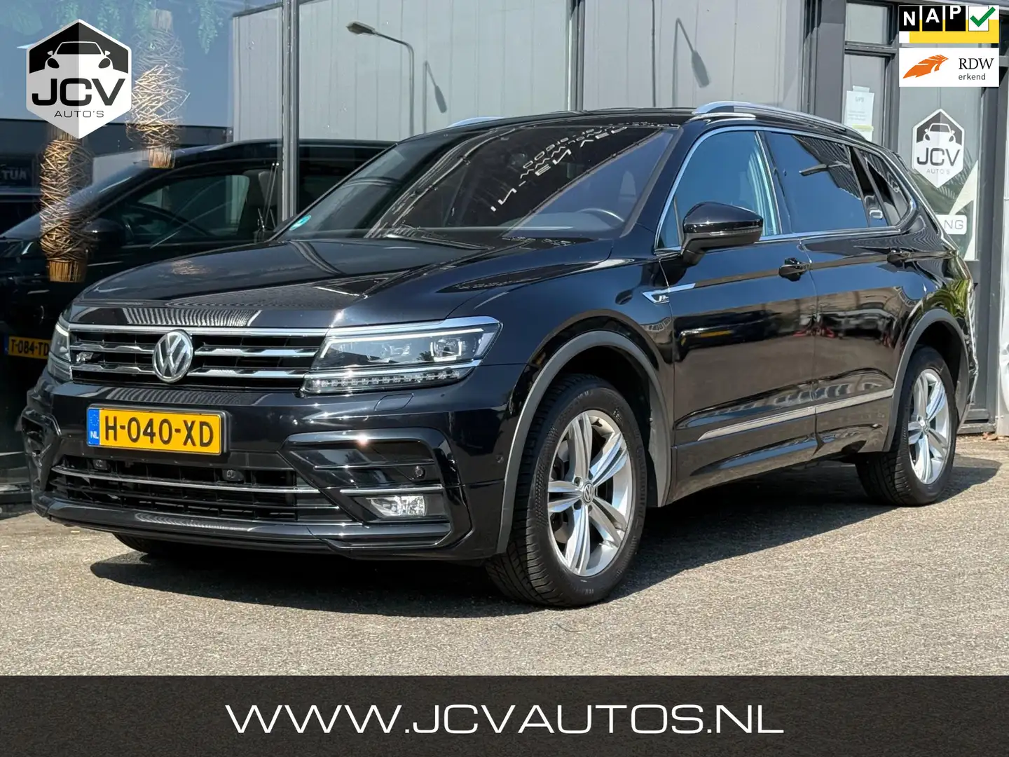 Volkswagen Tiguan Allspace 1.5 TSI Highline Business R Zwart - 1