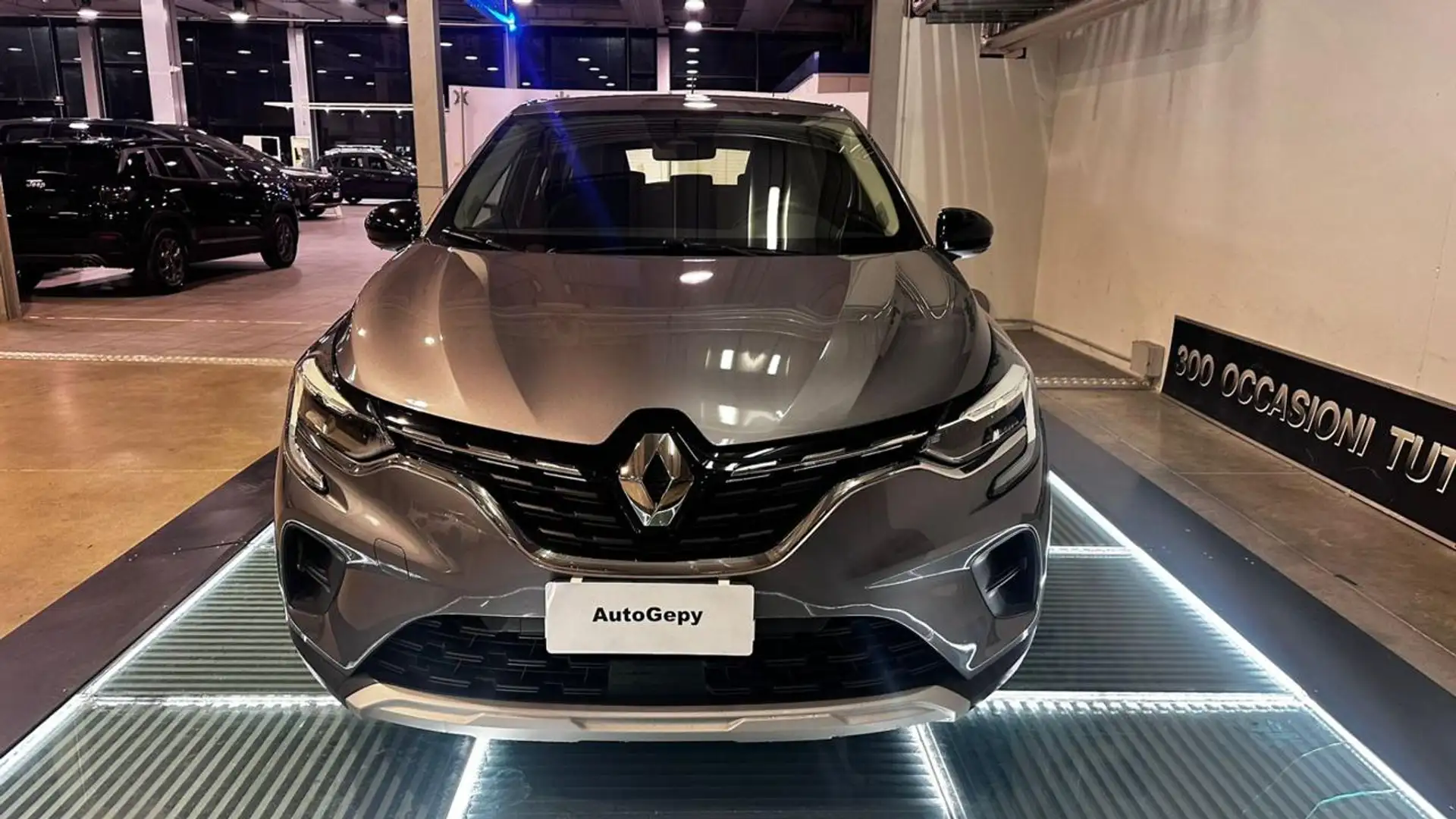 Renault Captur TCe 100 CV GPL intes Grijs - 2
