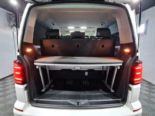 Volkswagen Multivan view 6