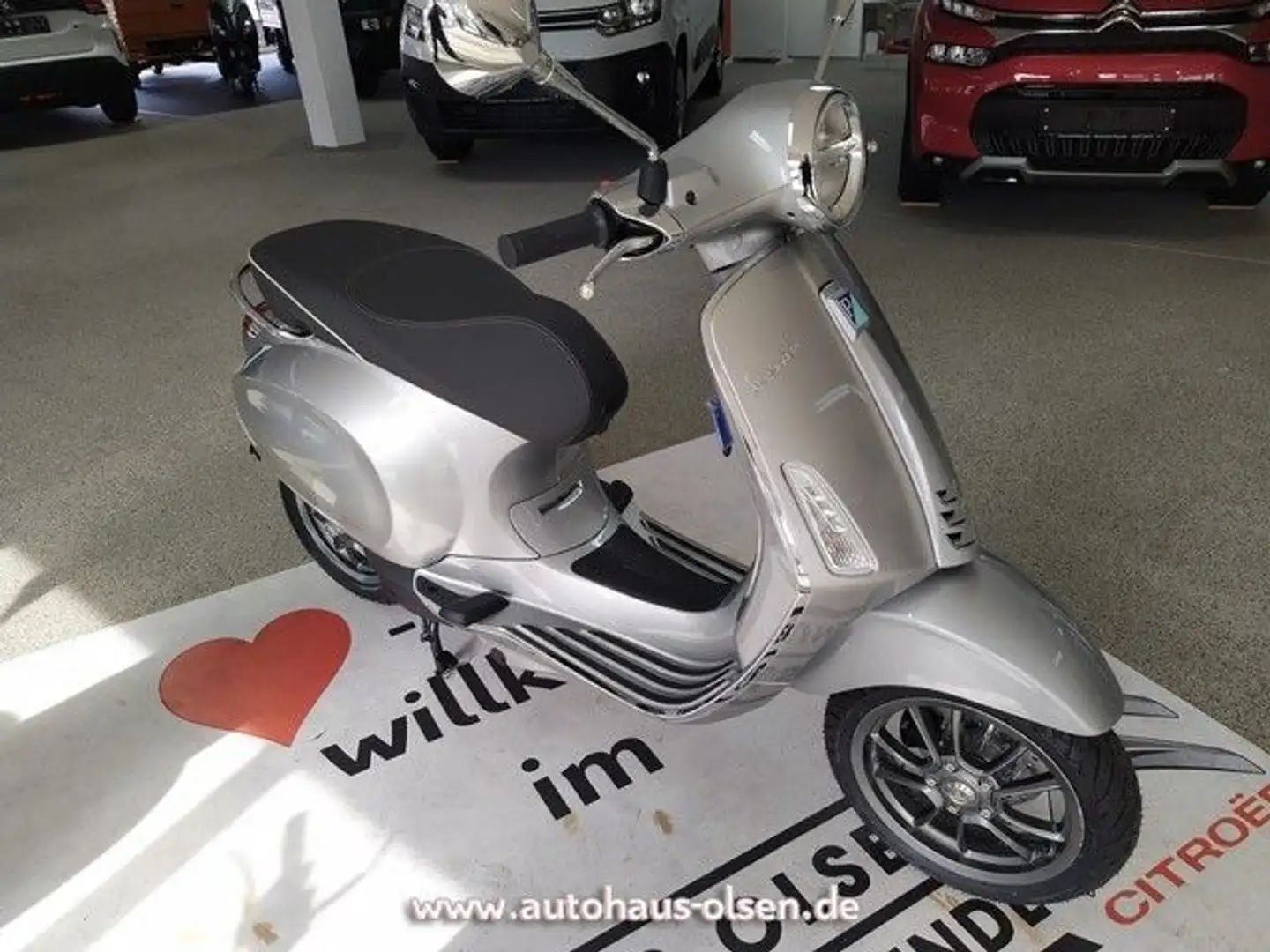 Vespa Elettrica E5 Cromo 45 KM H und Red ab 4999 Euro Argent - 2