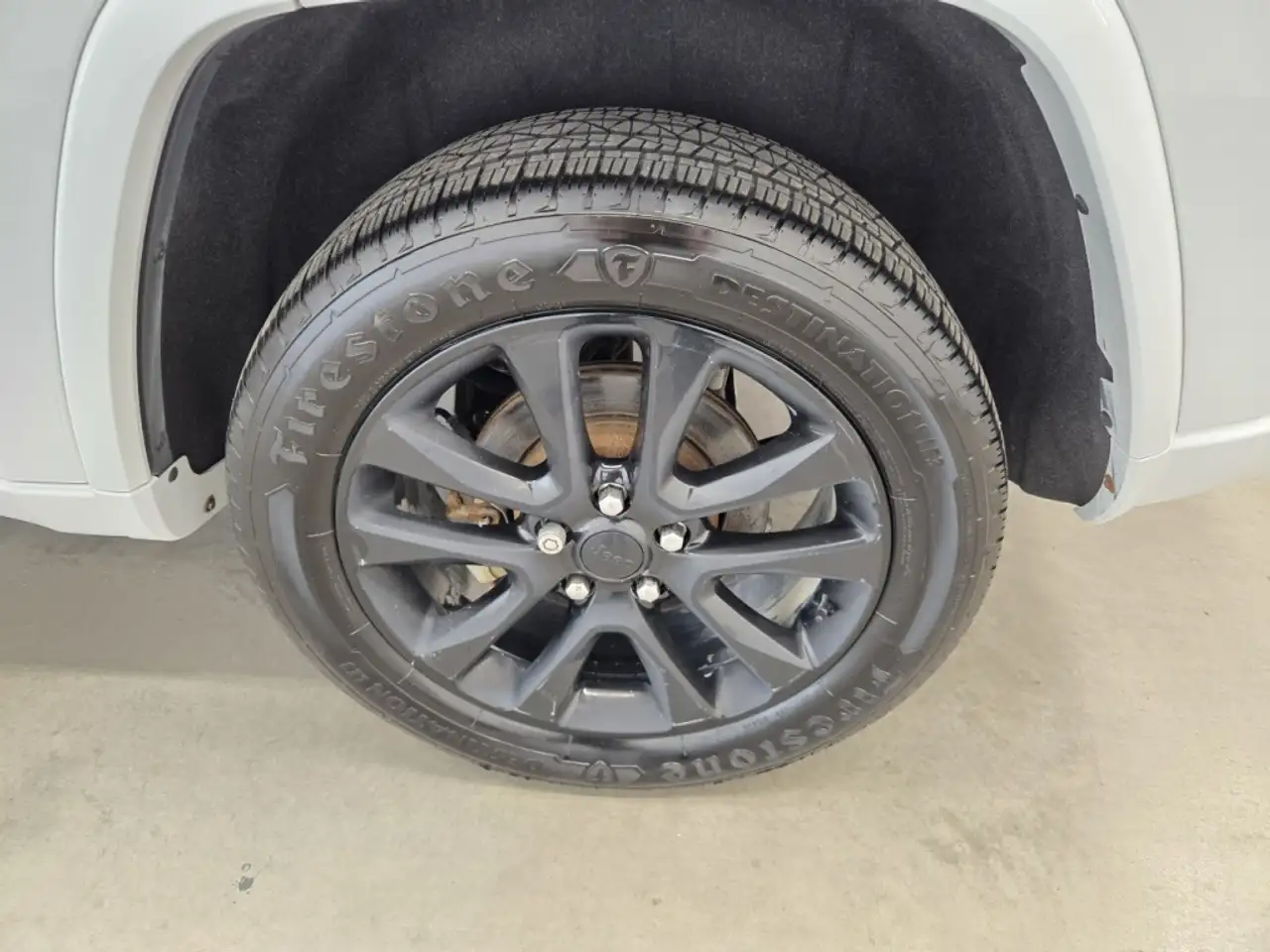 Jeep Grand Cherokee снимка Jeep Grand Cherokee