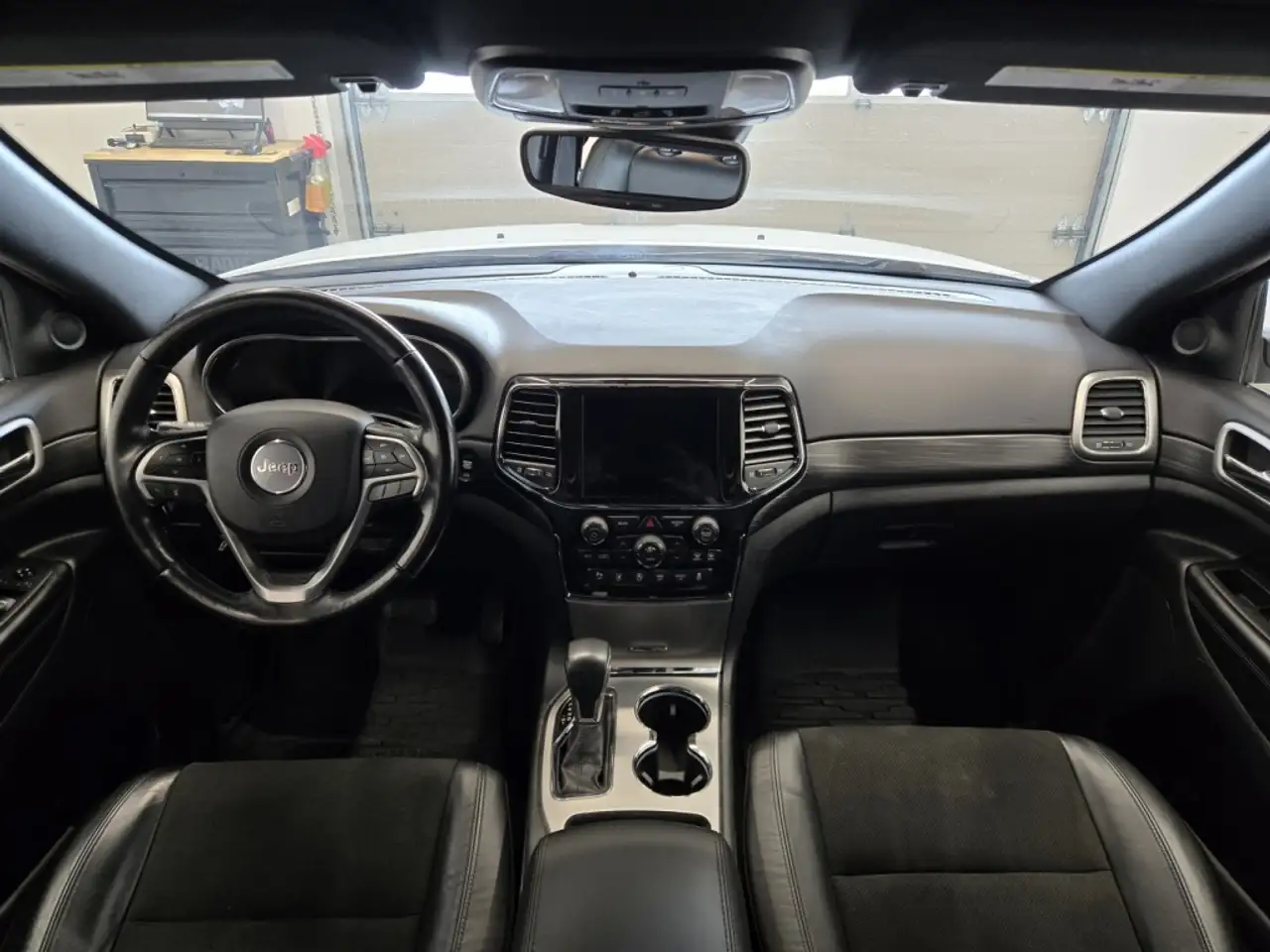 Jeep Grand Cherokee снимка Jeep Grand Cherokee
