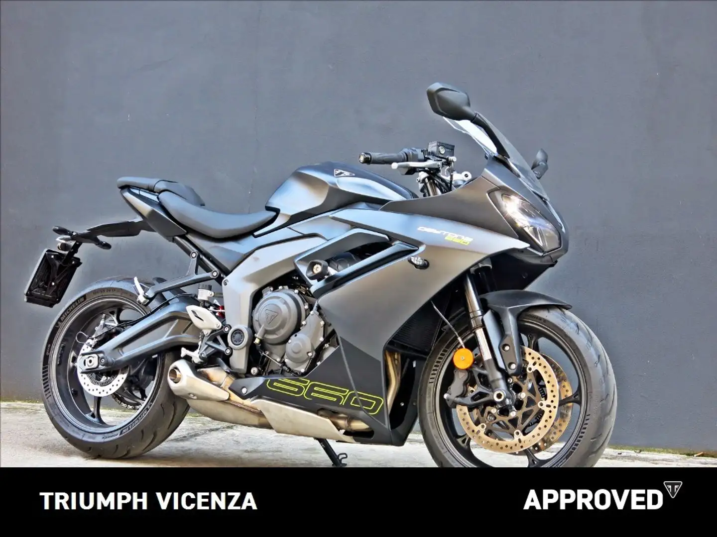 Triumph Daytona 600 Abs Negro - 1