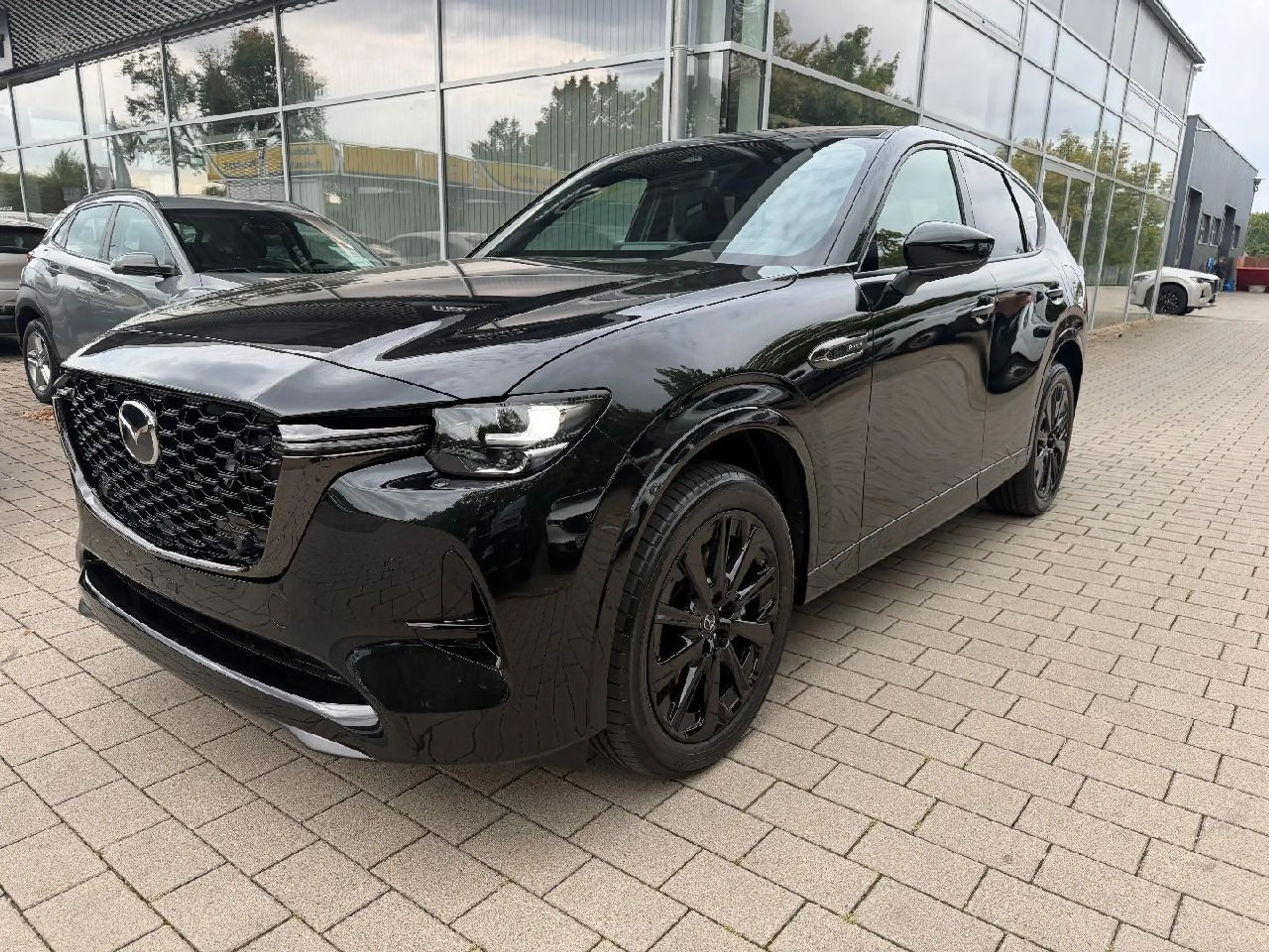 Mazda CX-60 2.5L e-SKYACTIV PHEV 327ps AT AWD Homura Plus BLOP — photo 3