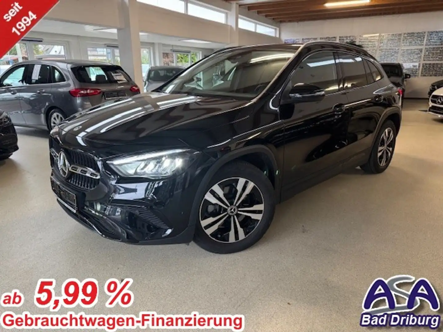 Mercedes-Benz GLA 200 Modelljahr2024+Night+AHK++DISTRONIC-Vorrüstung+ Noir - 1