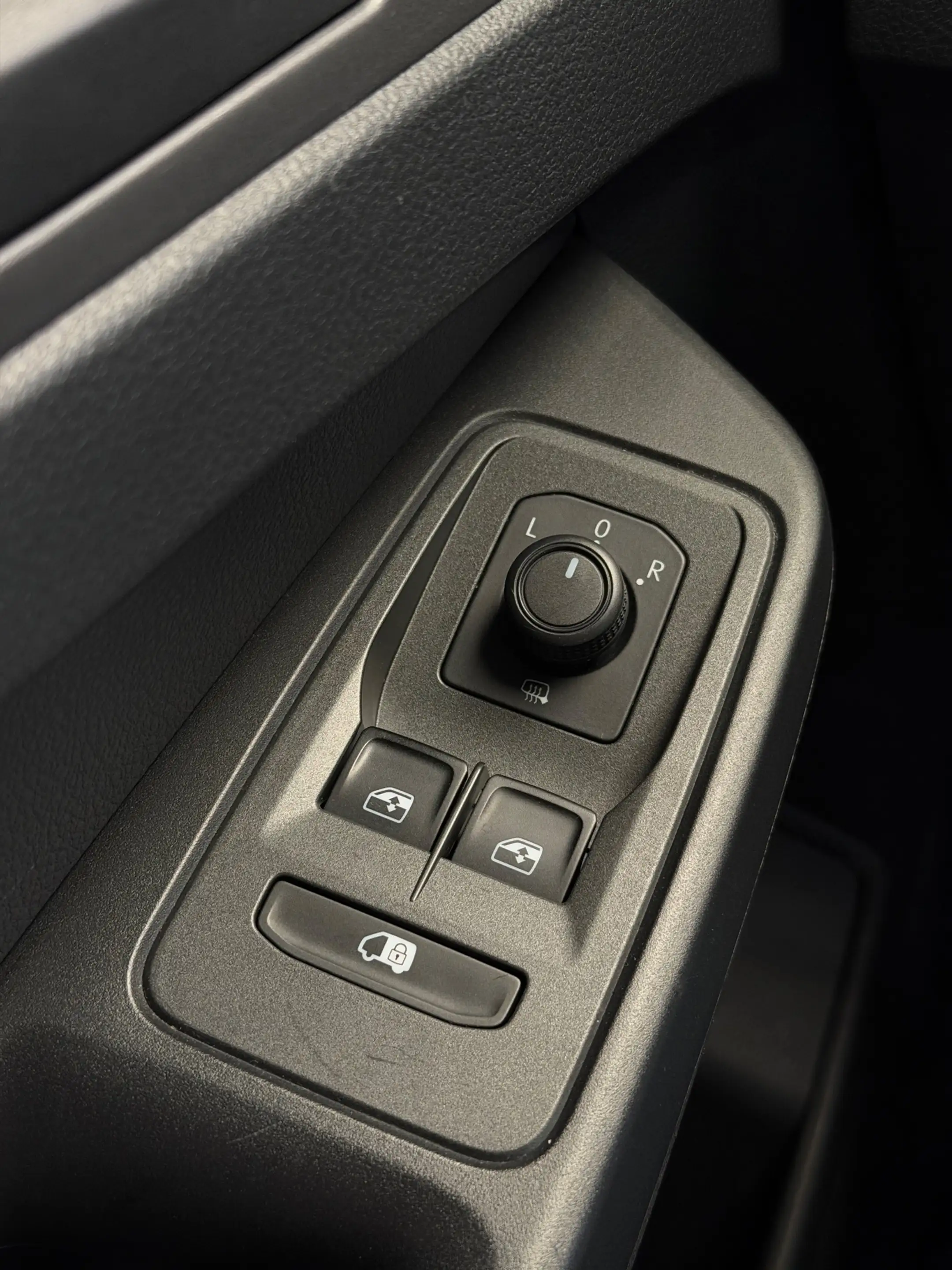Volkswagen Caddy Cargo 1.5 TSI CarPlay Camera Automaat — photo 28