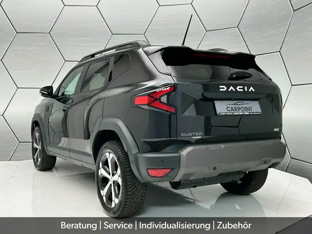 Dacia Duster view 3