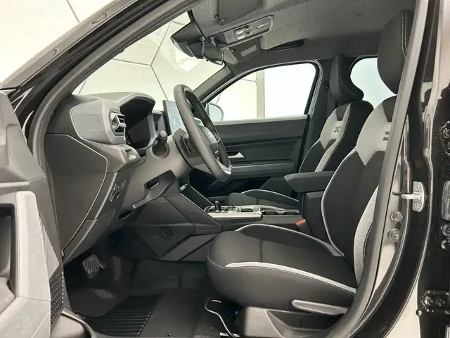 Dacia Duster view 12
