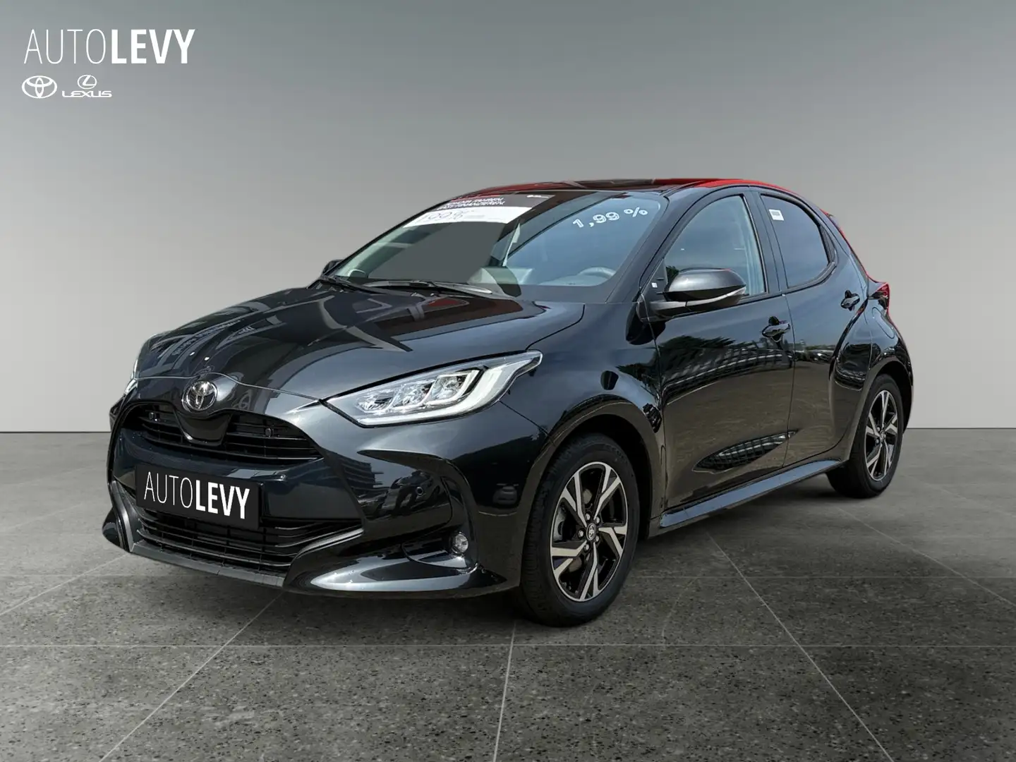 Toyota Yaris 1.5 Teampleayer Komfort + Safety Paket Zwart - 2
