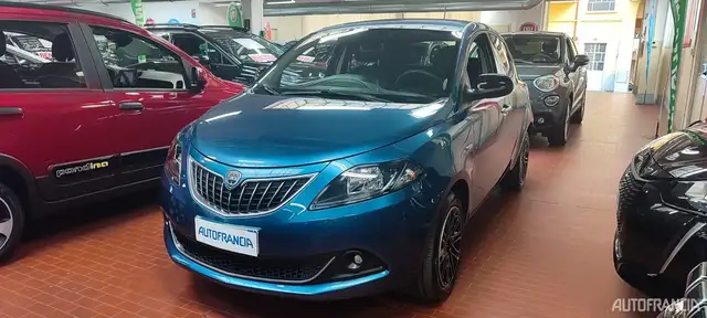 Lancia Ypsilon YPSILON - 1.0 HYBRID 70CV GOLD