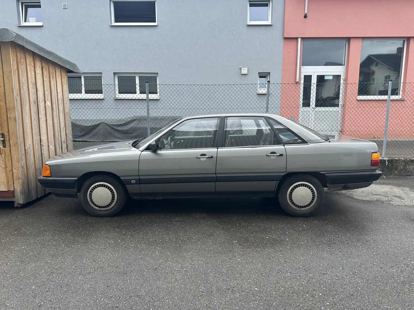 Audi 100 2,0 - 1