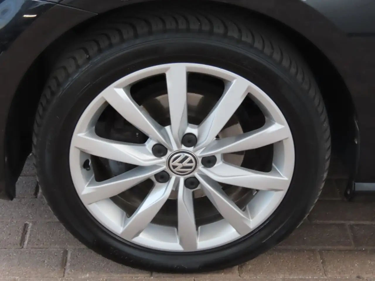 Volkswagen Golf Standard Model — photo 25 sur 28