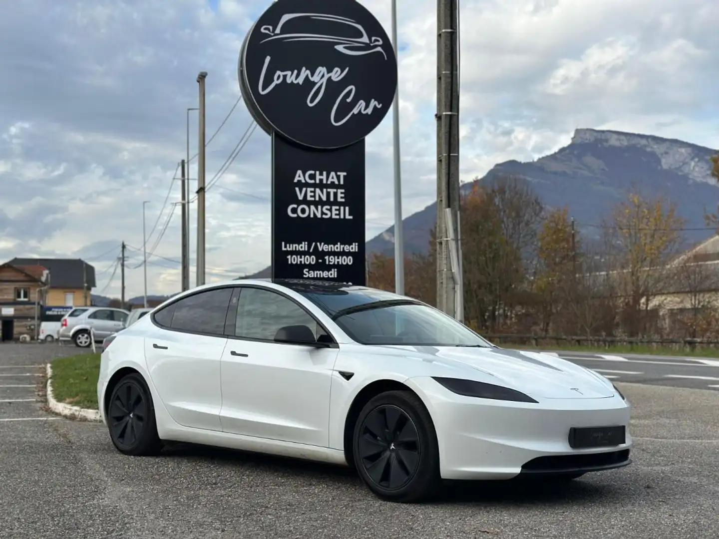 Tesla Model 3 Autonomie Standard Plus RWD Blanc - 1