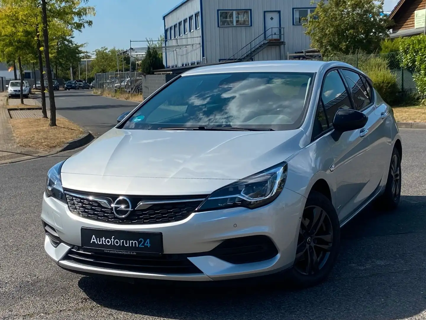 Opel Astra K Lim. Design & Tech Start/Stop*Navi*RFK* Argent - 1