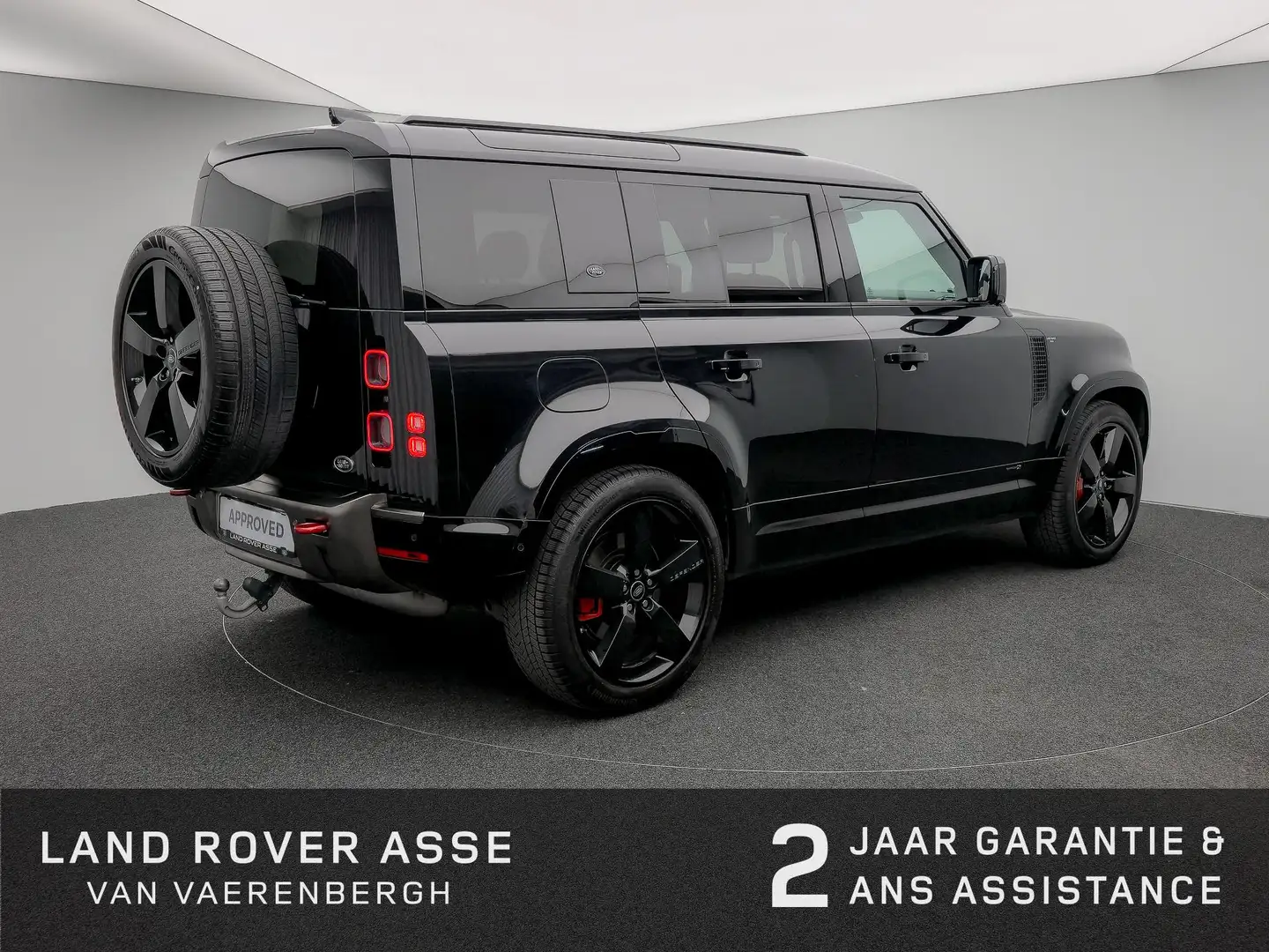 Land Rover Defender 110 D300 X Schwarz - 2
