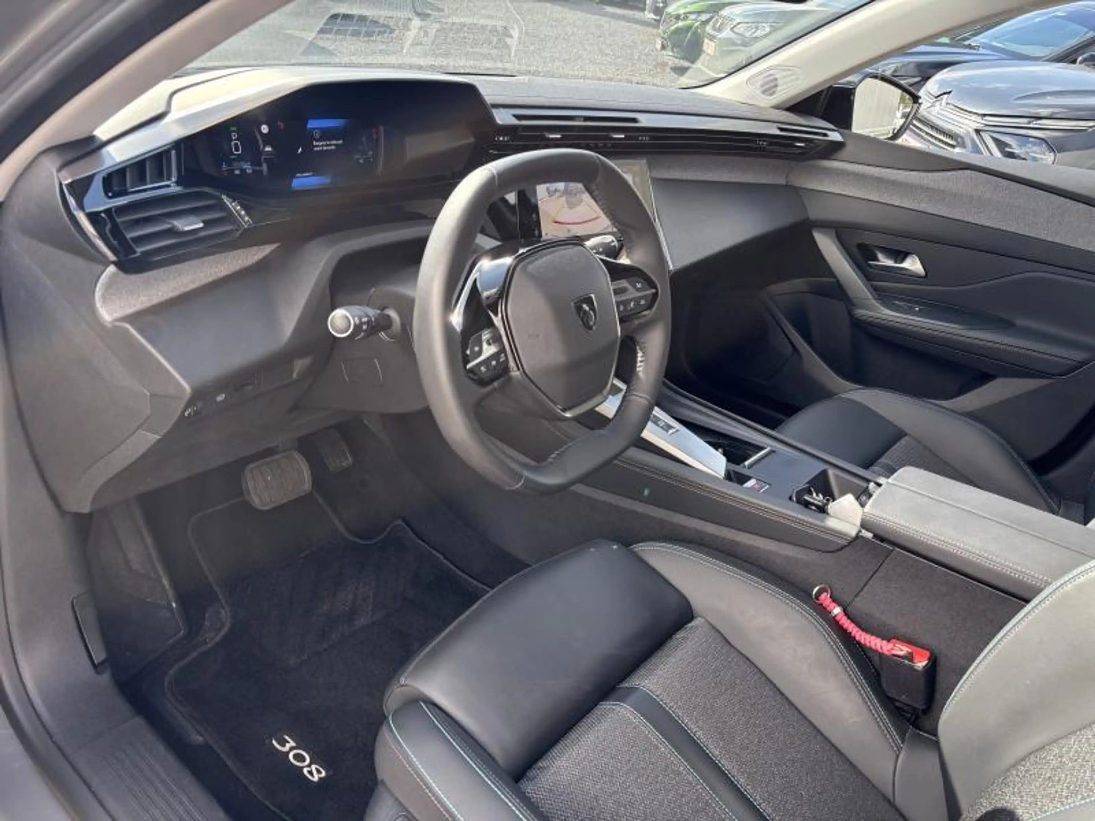 Peugeot 308 ALLURE 1.2 TURBO 130 EAT8 — photo 6
