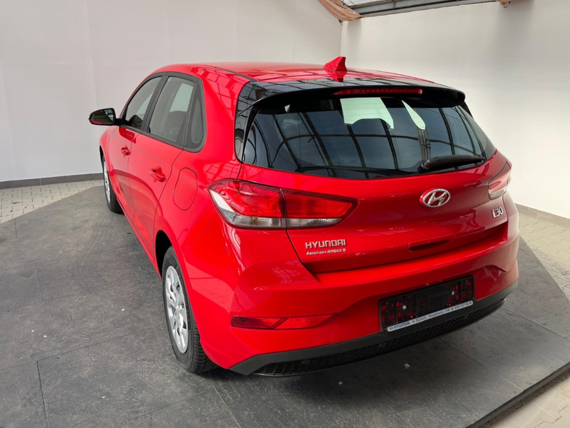 Hyundai i30 Select Mild-Hybrid FL 5-Türer 1.0 Benzin Turbo DAB — photo 4