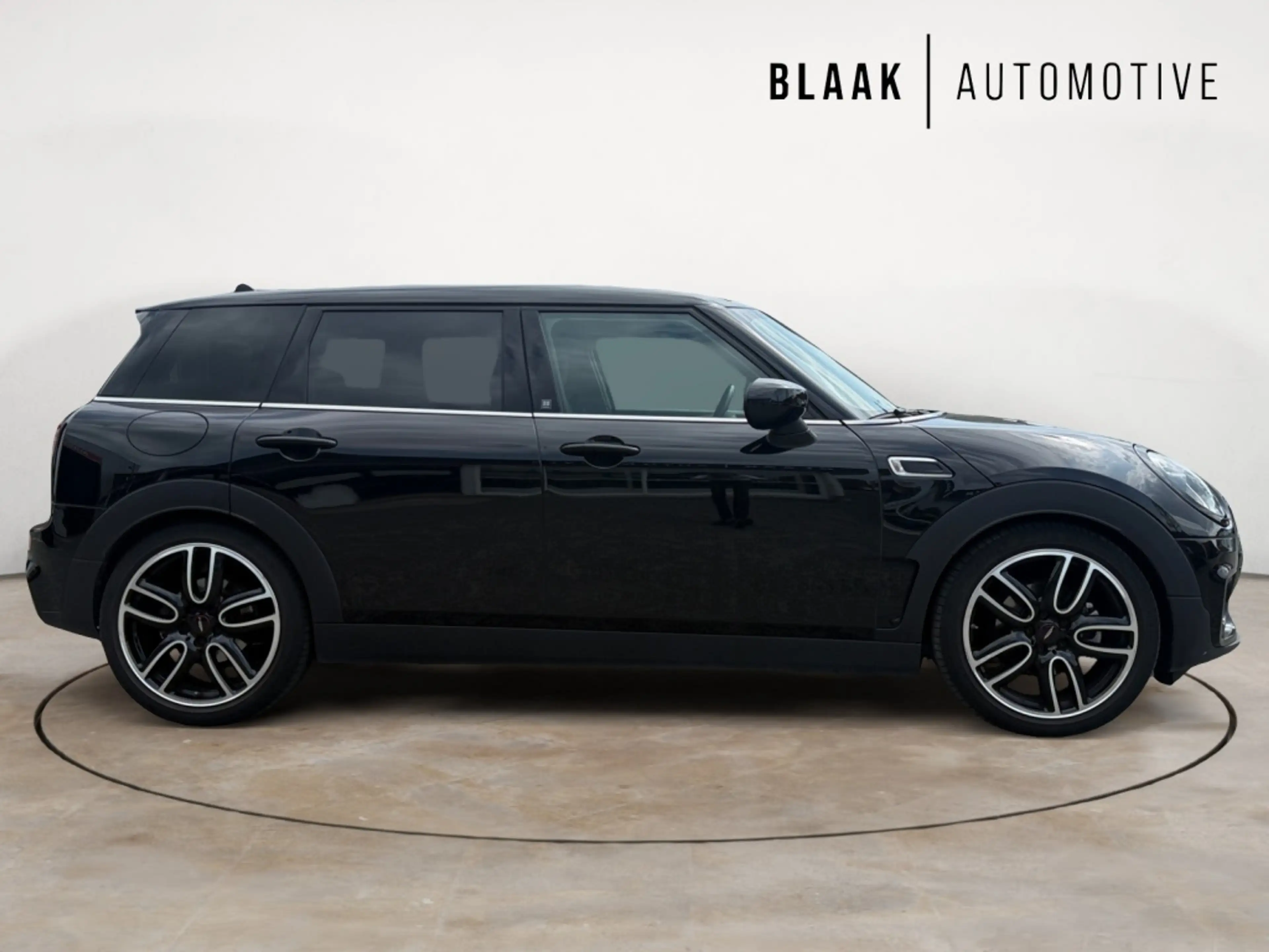 MINI John Cooper Works Clubman 1.5 JCW — photo 12