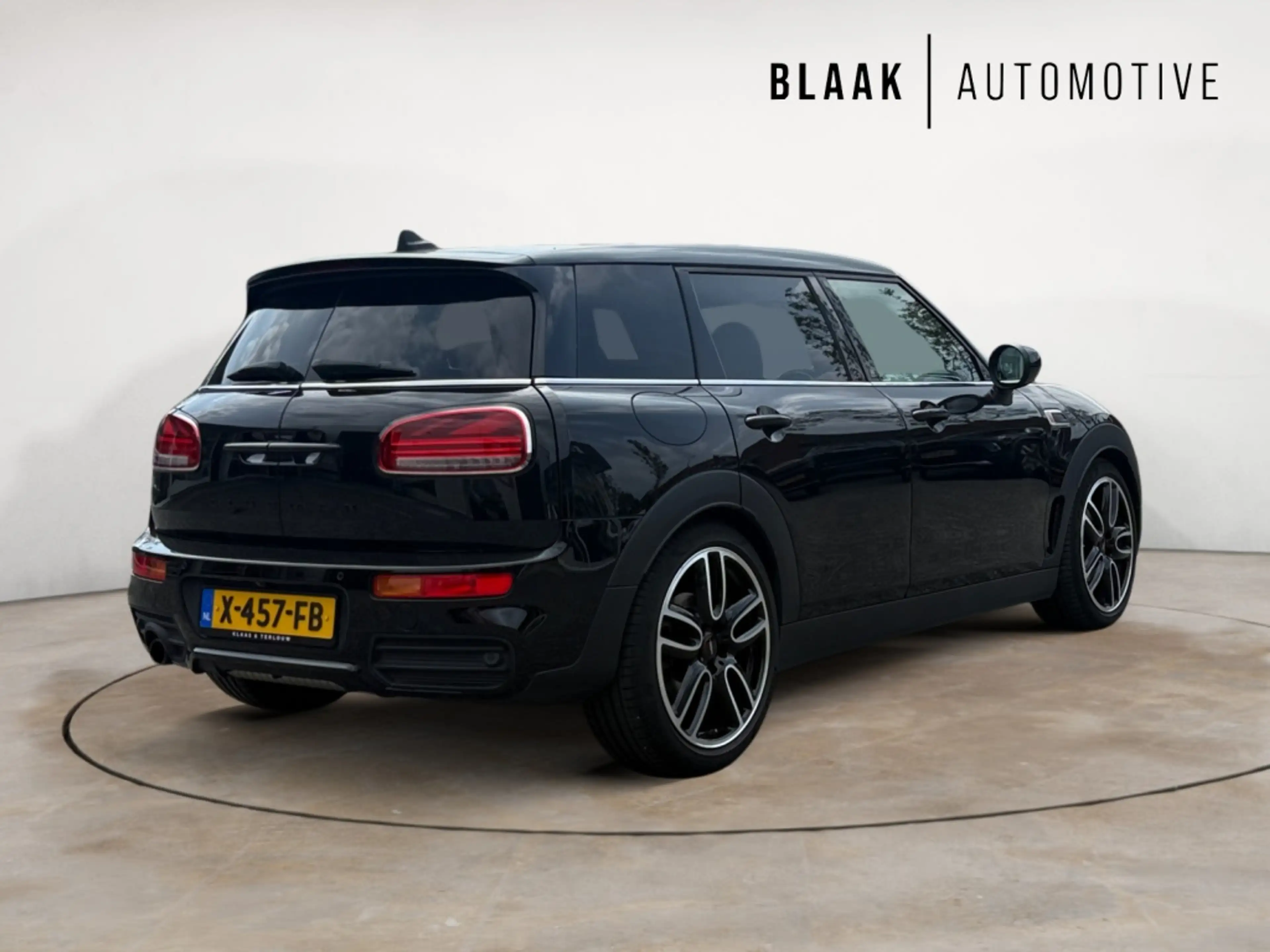 MINI John Cooper Works Clubman 1.5 JCW — photo 9