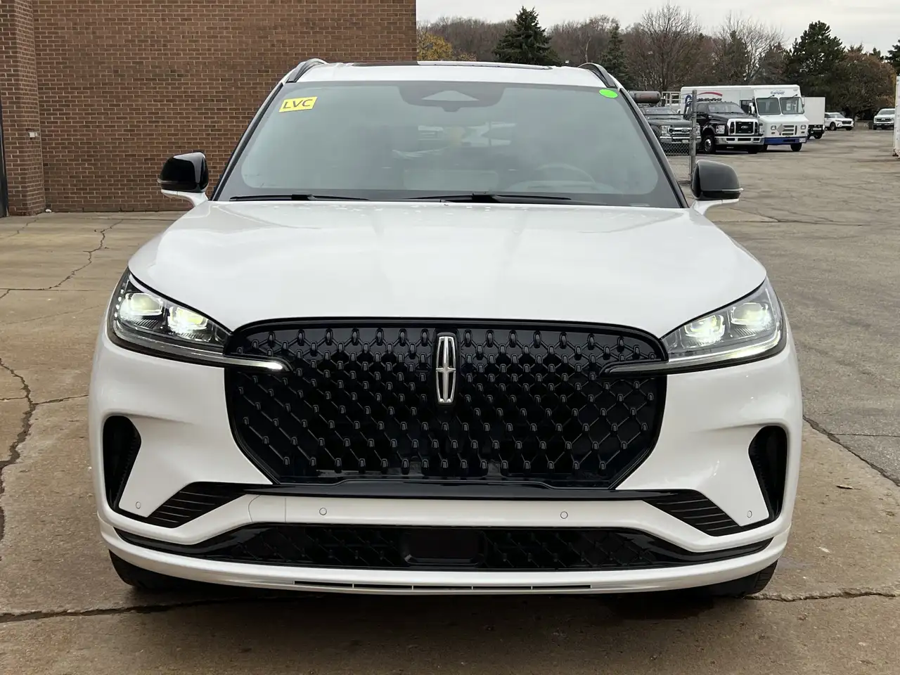 Lincoln Aviator снимка Lincoln Aviator