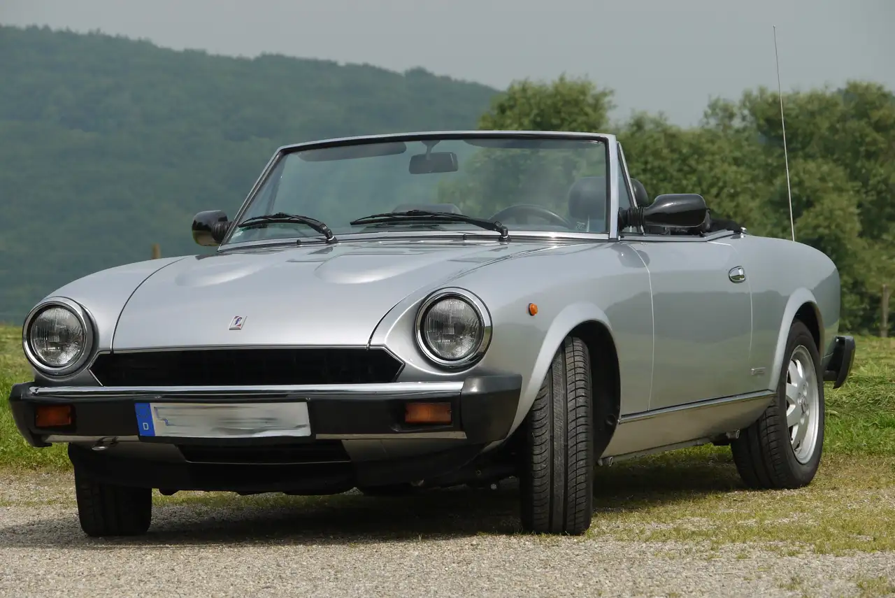 Fiat 124 Spider