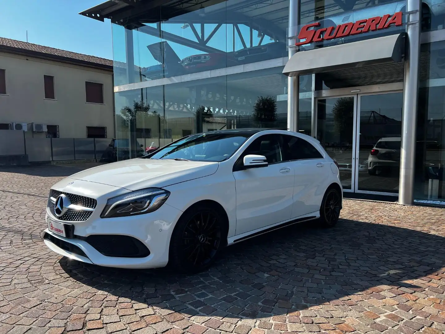 Mercedes-Benz A 160 d Automatic Premium - tetto - NEOPATENTATI Bianco - 2