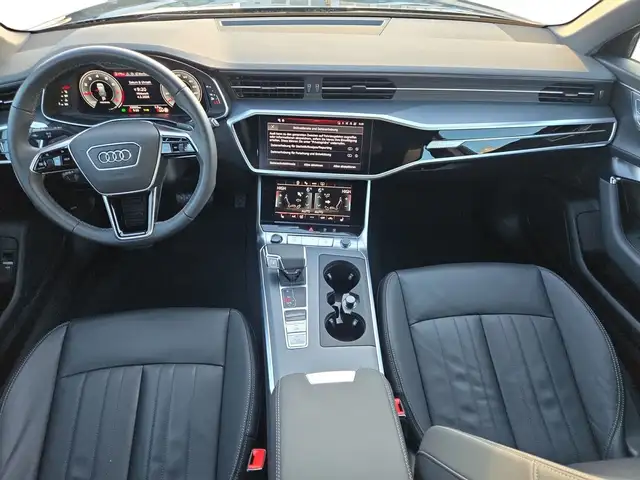 Audi A6 view 8