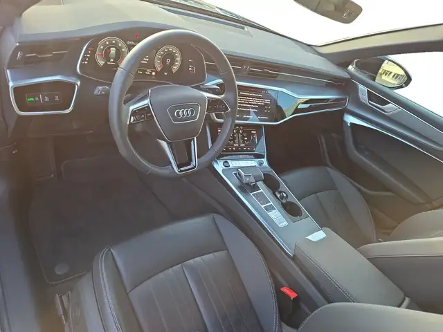 Audi A6 view 4