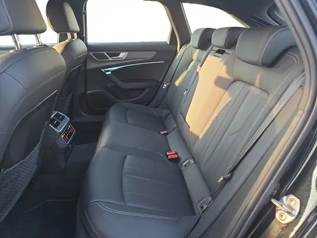 Audi A6 view 10