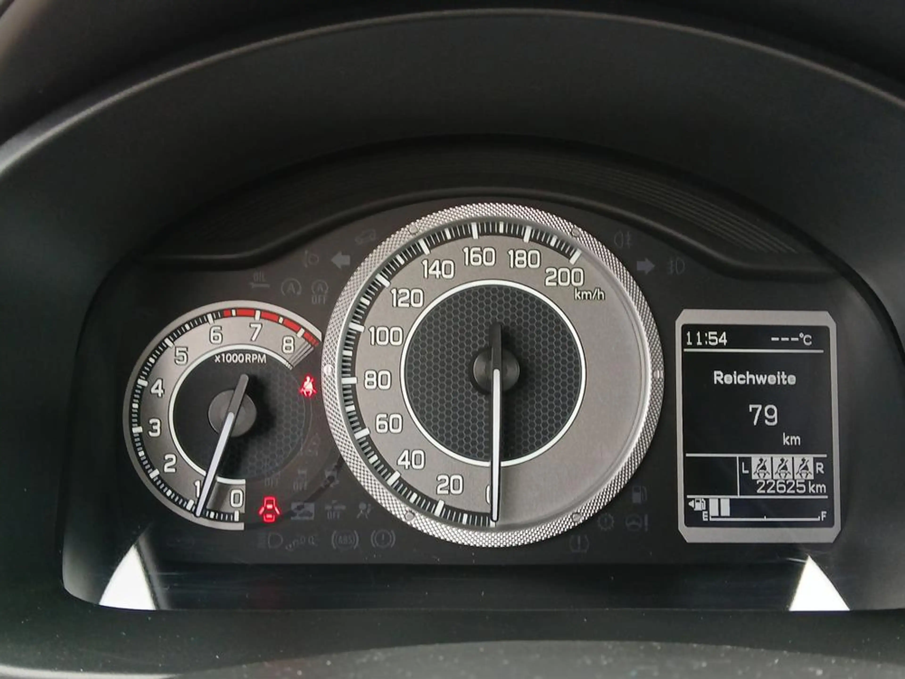 Suzuki Ignis 1.2 Dual Jet Hybrid CLUB — photo 11