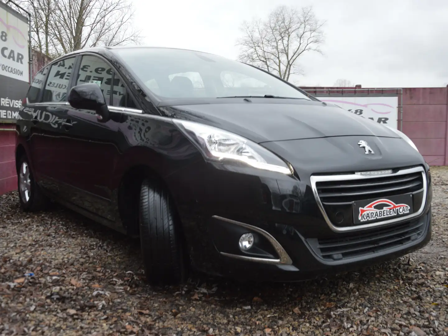 Peugeot 5008 1.6HDi Style BOITE AUT 7PL NAV SENS AV/AR 79.189KM Noir - 2