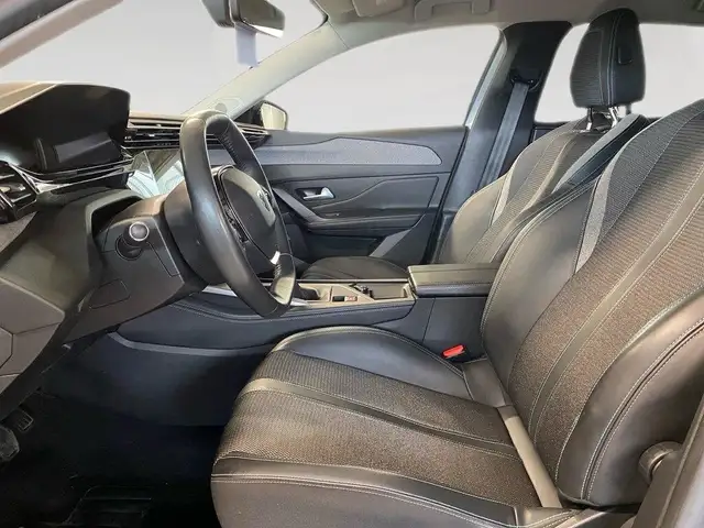 Peugeot 308 view 7