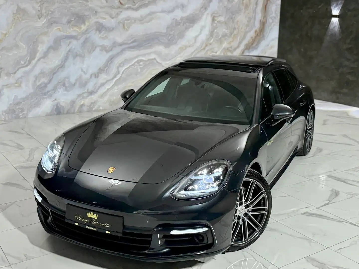 Porsche Panamera 4e-Hybrid Sport Turismo 462PS *VOLL AUSGESTATTET* Grau - 1