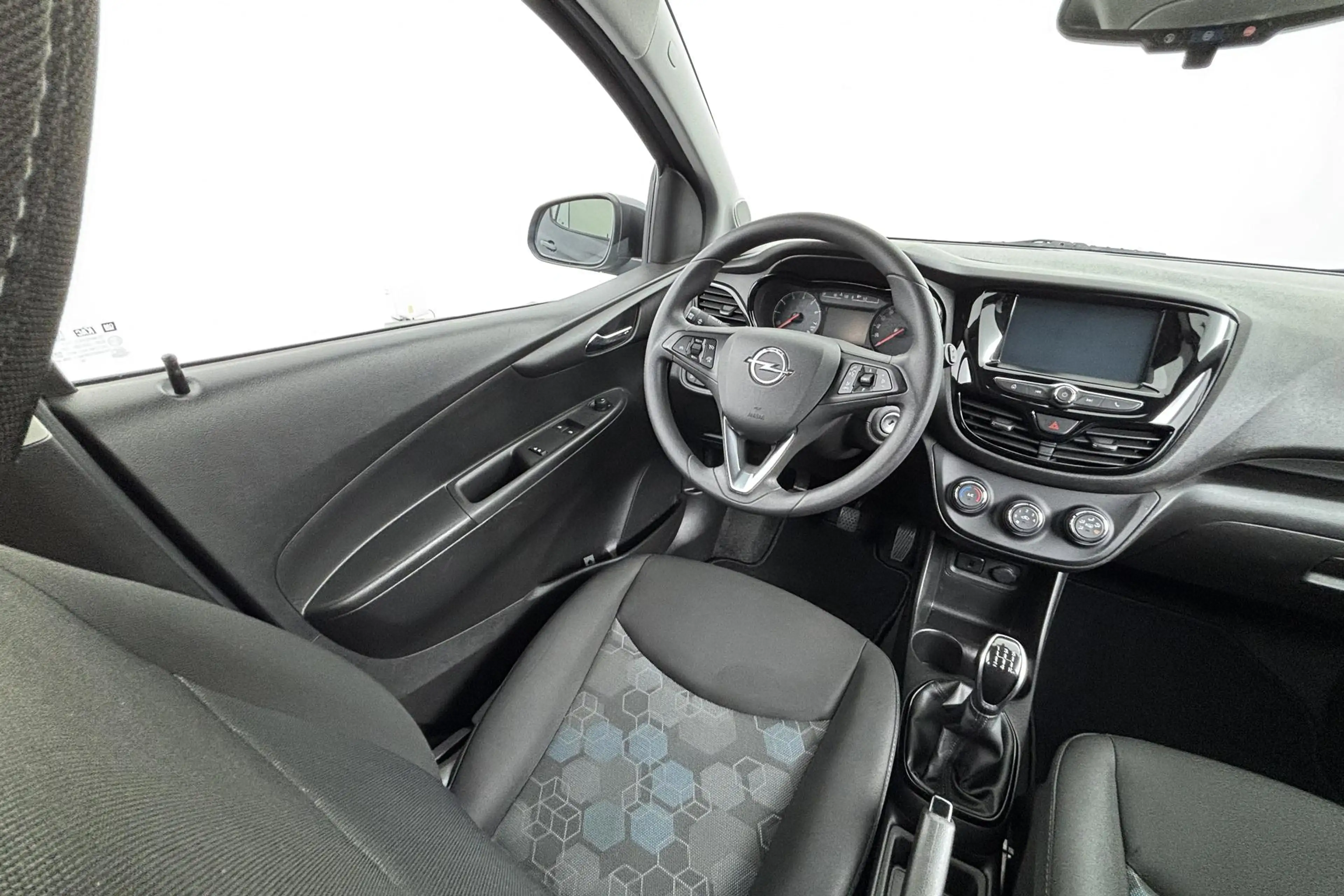 Opel Karl 1.0 Rocks Online Edition Speels en avontuurlijk in — photo 12