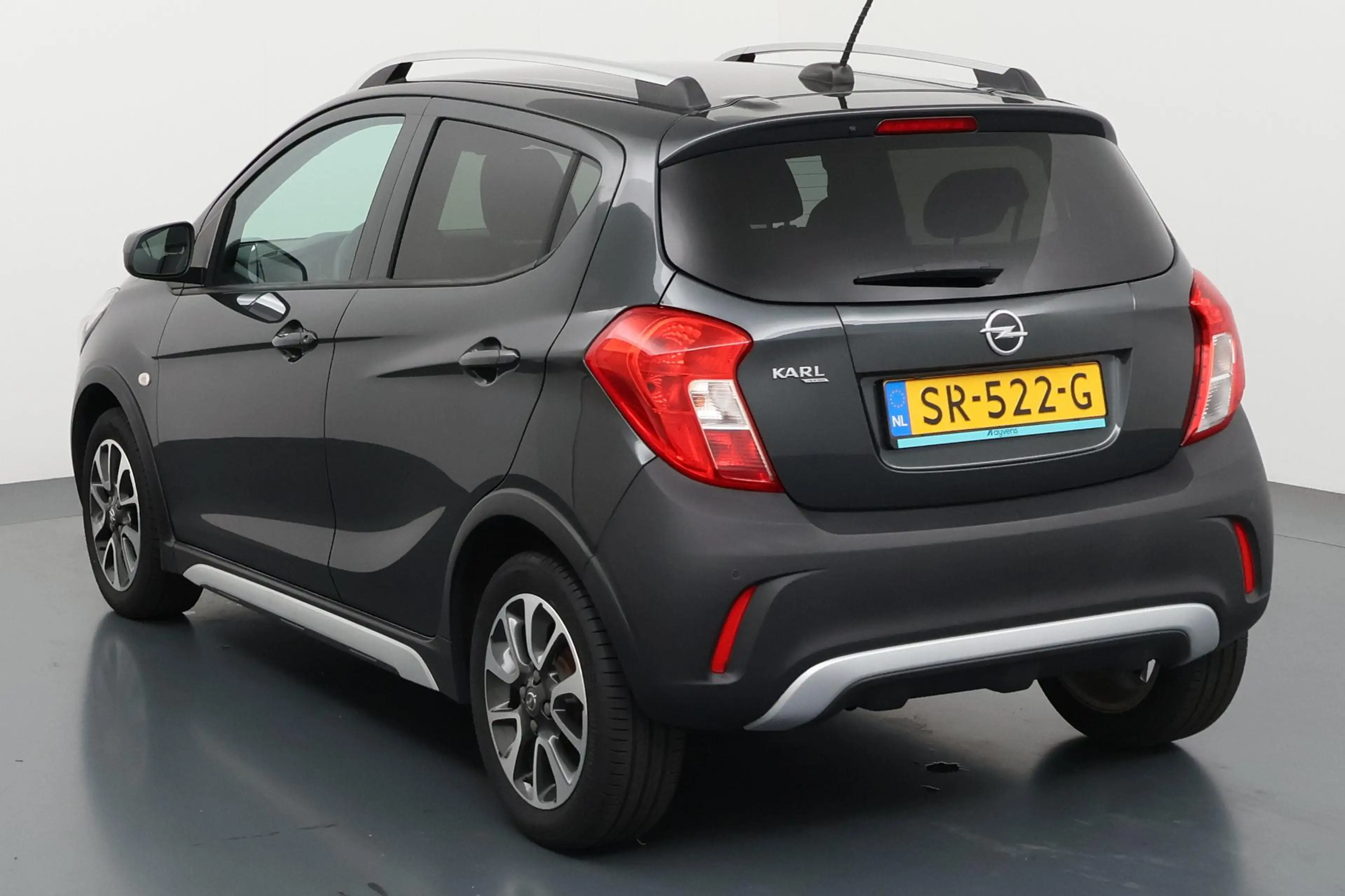 Opel Karl 1.0 Rocks Online Edition Speels en avontuurlijk in — photo 11