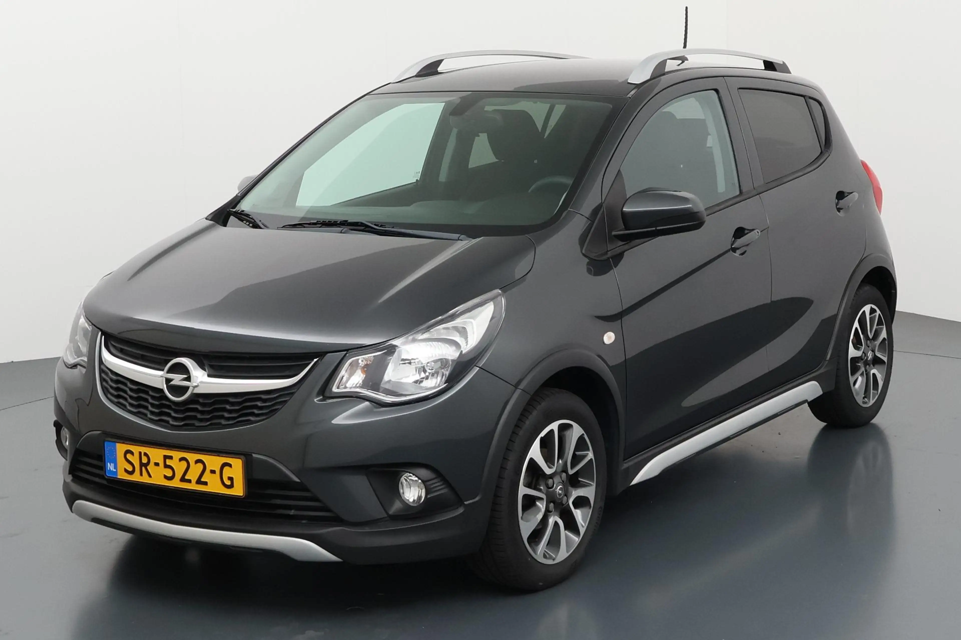 Opel Karl 1.0 Rocks Online Edition Speels en avontuurlijk in — photo 7