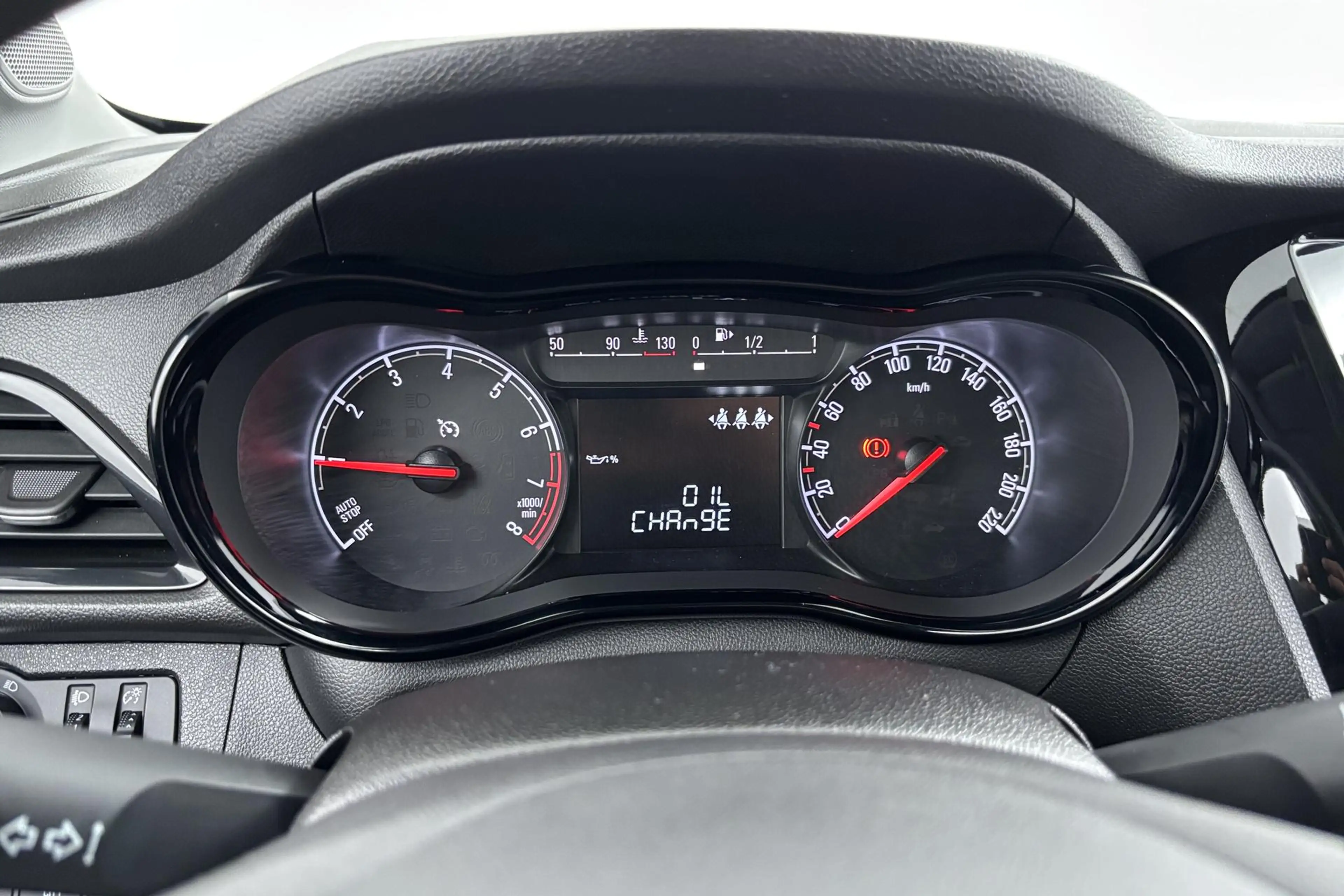 Opel Karl 1.0 Rocks Online Edition Speels en avontuurlijk in — photo 4
