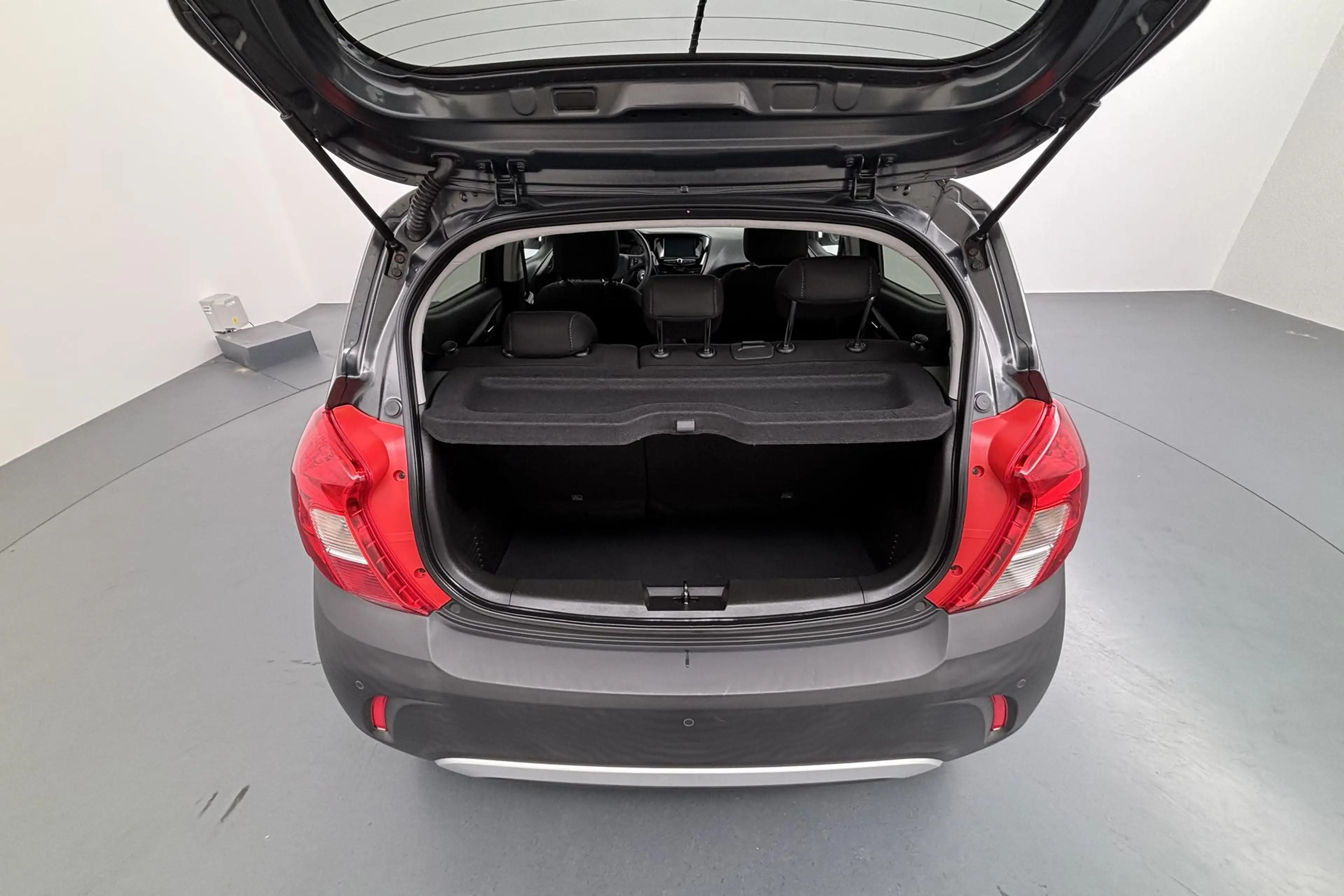 Opel Karl 1.0 Rocks Online Edition Speels en avontuurlijk in — photo 14