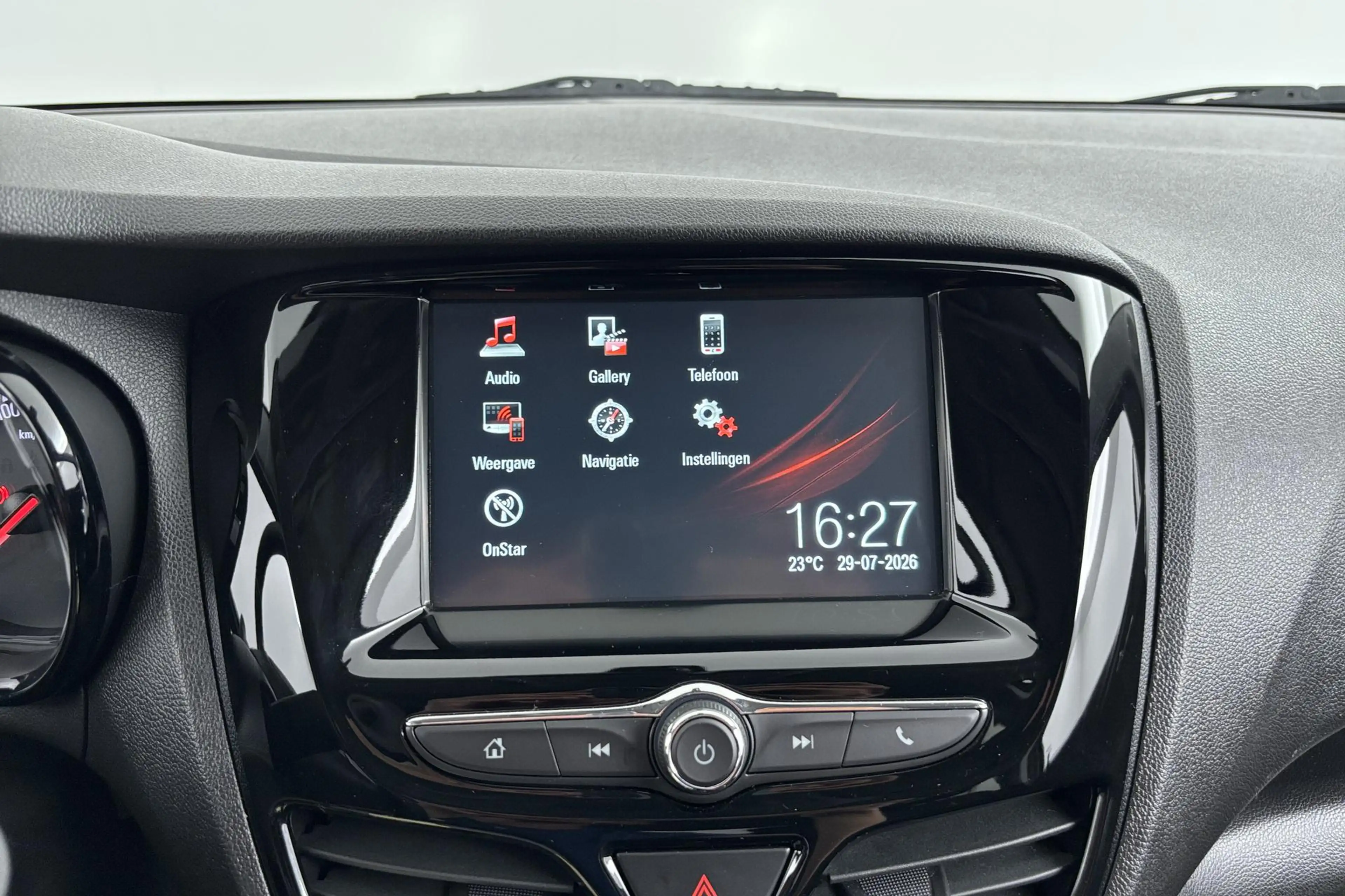 Opel Karl 1.0 Rocks Online Edition Speels en avontuurlijk in — photo 5
