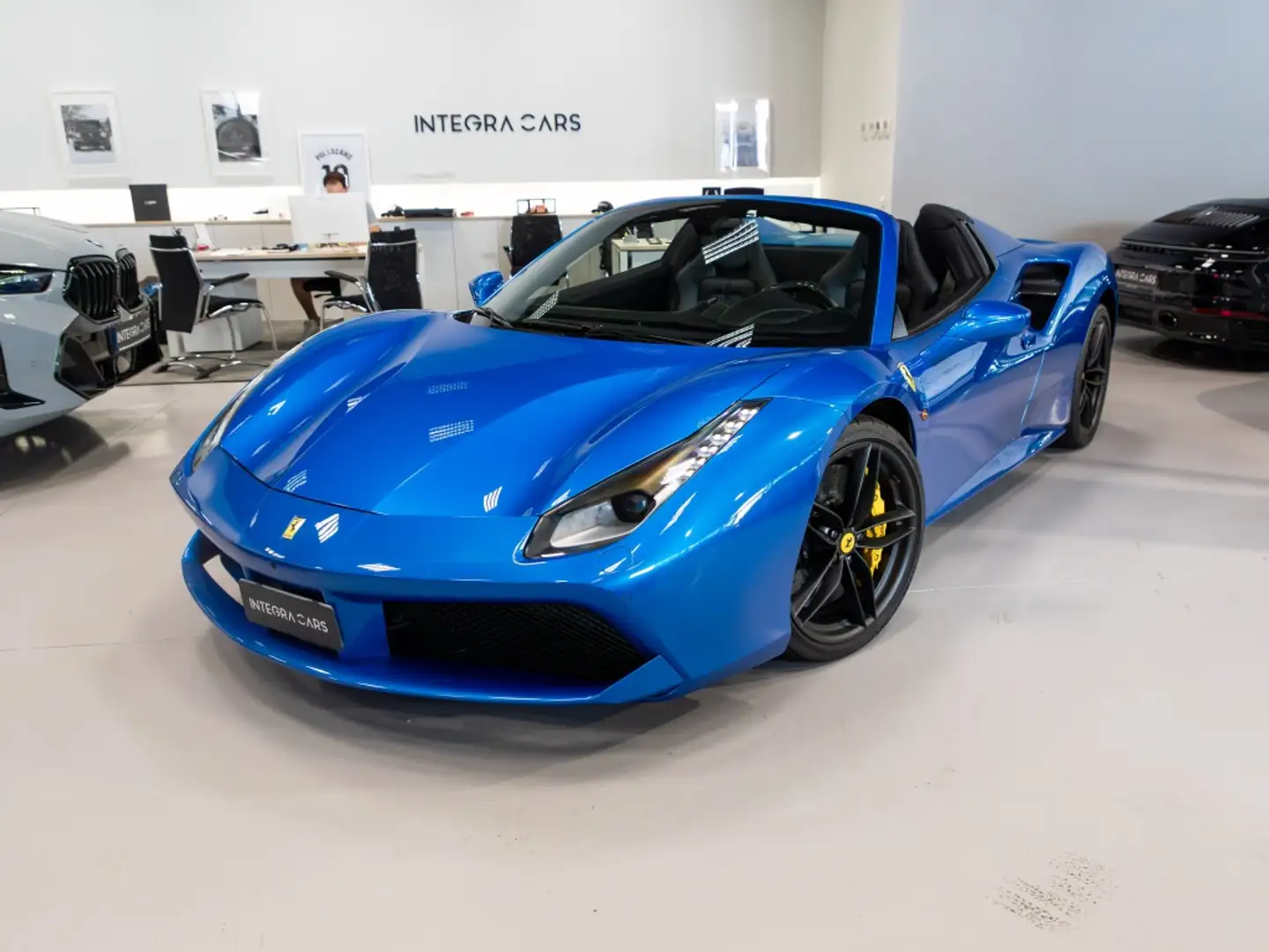 Ferrari 488 Spider Azul - 1