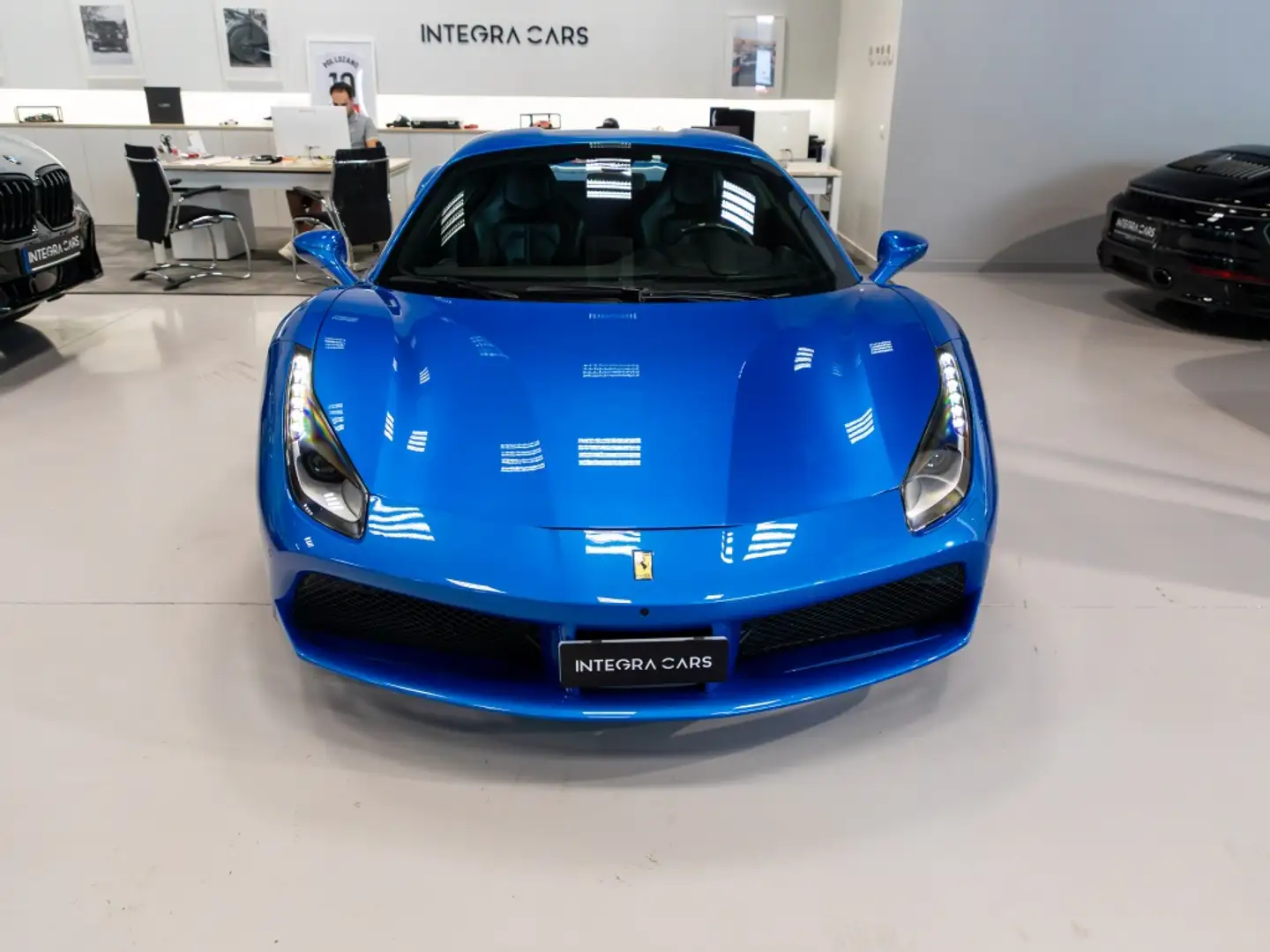 Ferrari 488 Spider Azul - 2