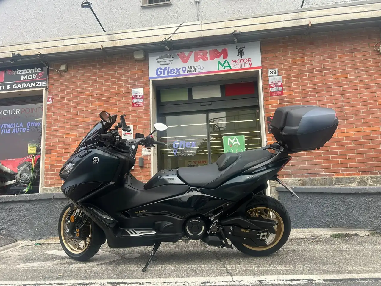 Yamaha Tmax 560