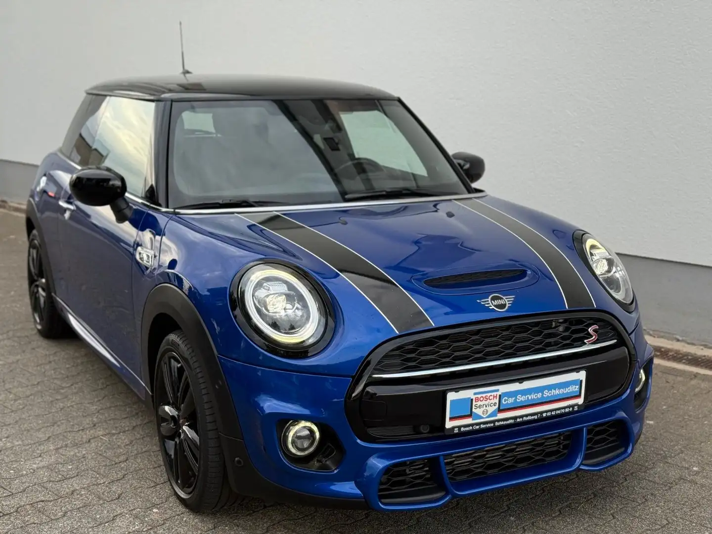 MINI Cooper S COOPER S 3-trg, JCW, LED, Virtual Cockpit, DAB+ Blau - 1