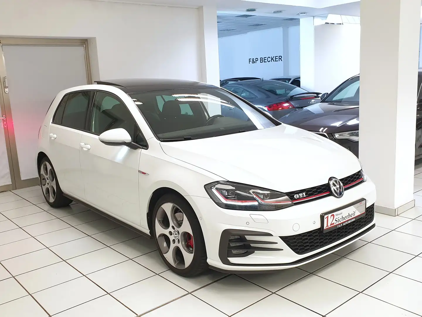 Volkswagen Golf GTI VII DSG 2.Hand Scheckheft Navi Pano LED DYNAUDIO Weiß - 2