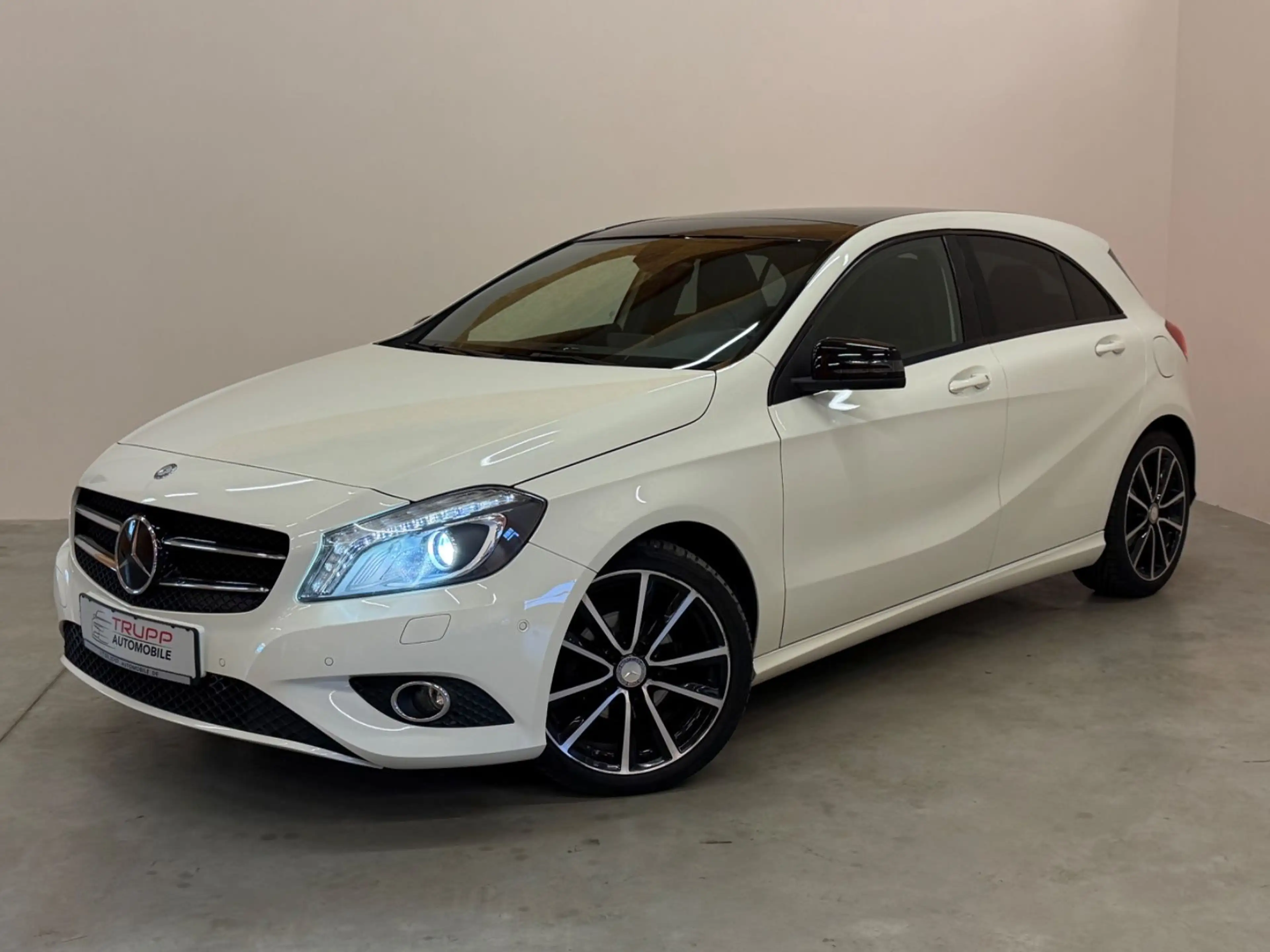 Mercedes-Benz A 180 CDI BlueEfficiency/XENON/PANO/SHZ/R-KAMER — photo 2